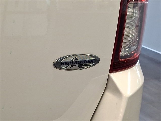 Used 2016 Jeep Compass High Altitude image 30