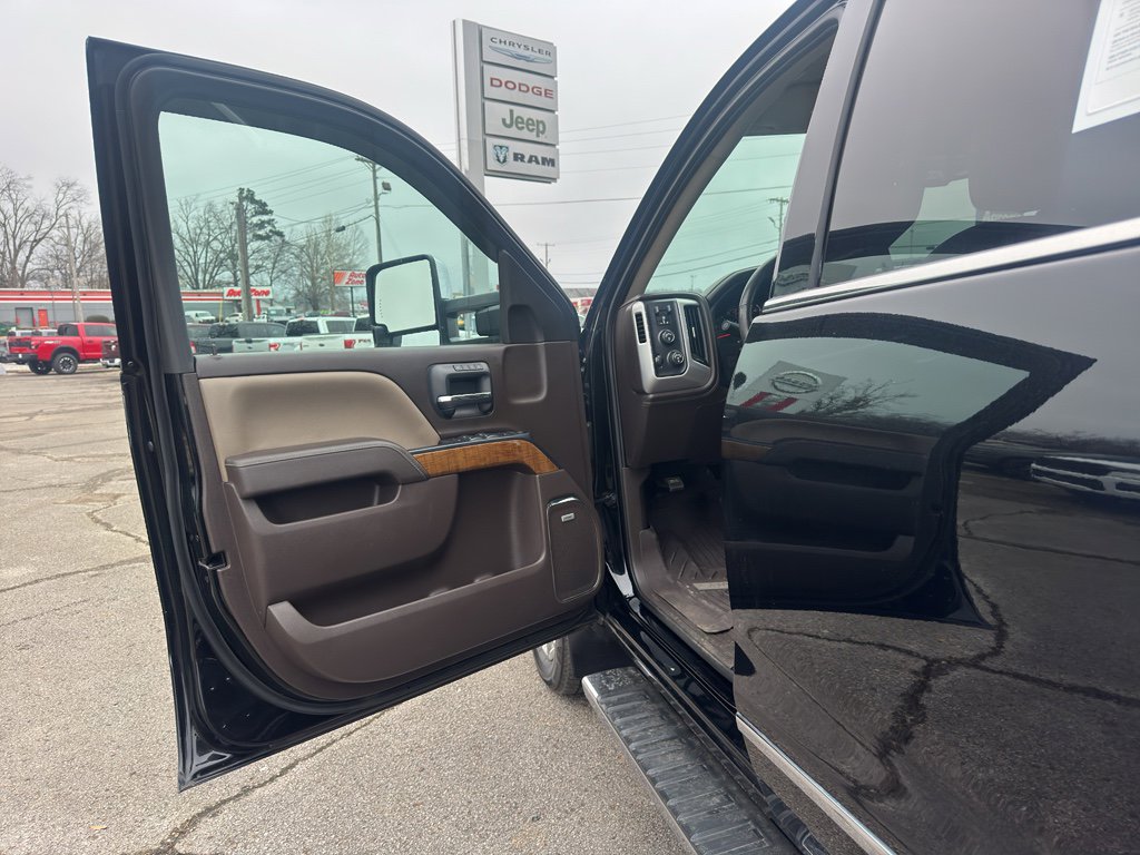 Used 2018 GMC Sierra 1500 SLT w/ SLT Premium Package image 18