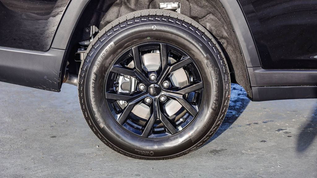 New 2025 Jeep Grand Cherokee L Altitude image 12