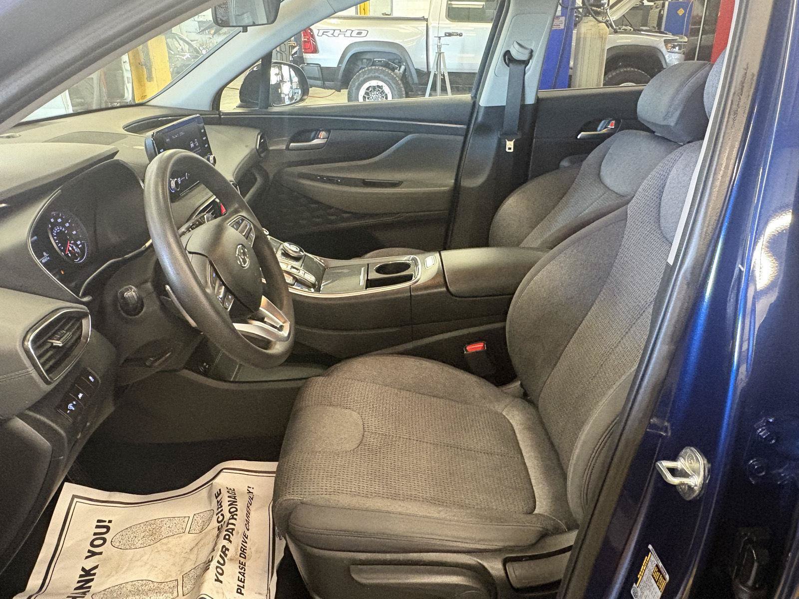 Used 2023 Hyundai Santa Fe SE FWD image 22