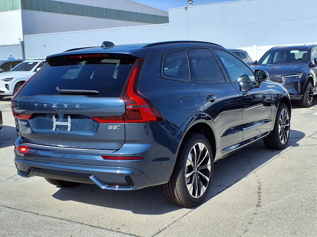 New 2026 Volvo XC60 B5 Plus w/ Protection Package Premier AWD/4WD image 7