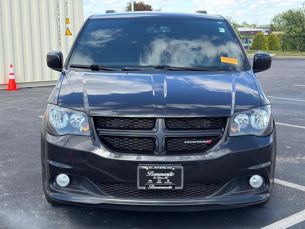 Used 2017 Dodge Grand Caravan GT FWD image 2