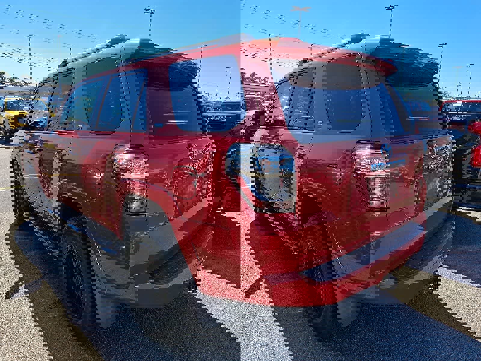 Used 2019 Toyota 4Runner SR5 image 4