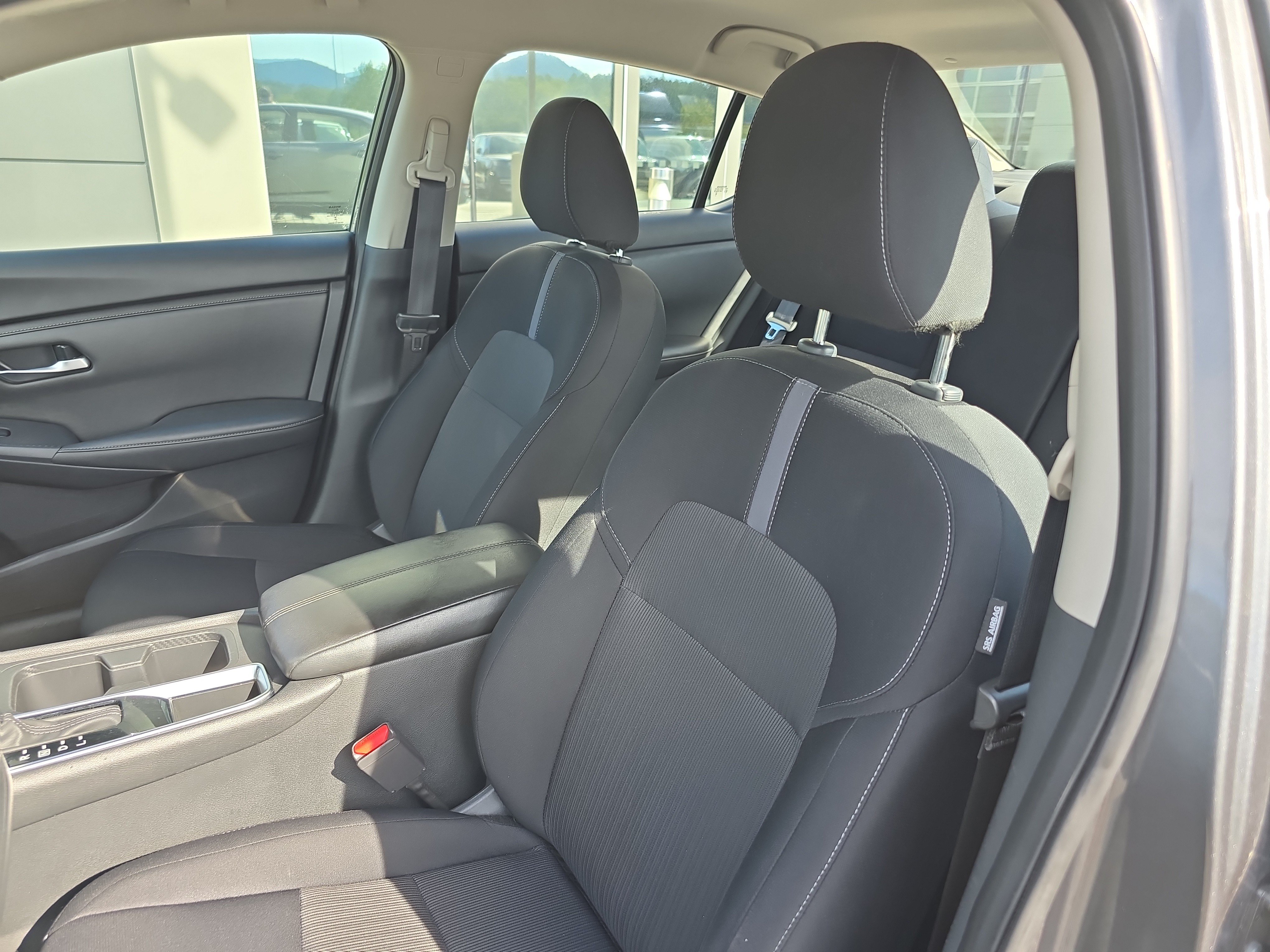 Used 2024 Nissan Sentra SV FWD image 19