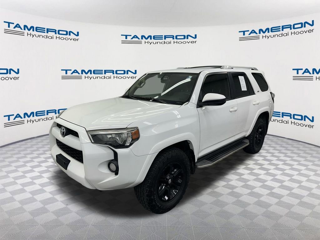 Used 2018 Toyota 4Runner SR5 AWD/4WD image 1