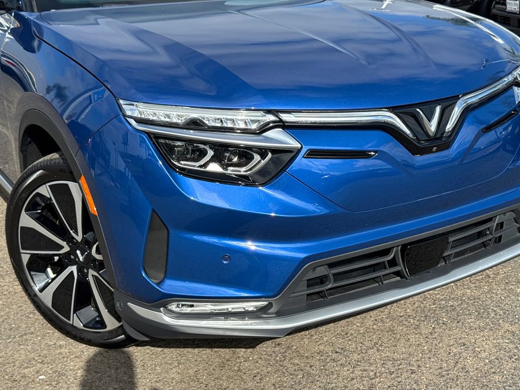 New 2025 VinFast VF 8 Plus AWD/4WD image 6