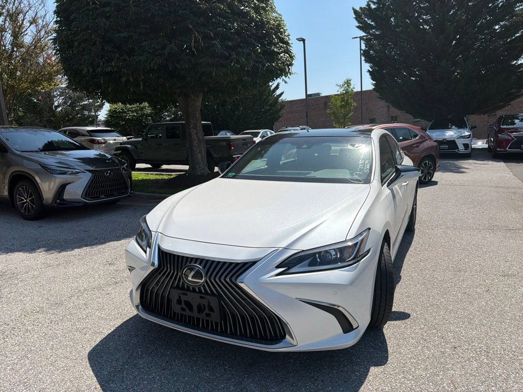 Used 2021 Lexus ES 350 w/ Premium Package FWD image 2