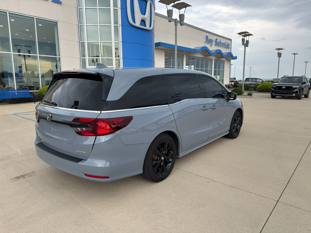 Used 2024 Honda Odyssey Sport image 4