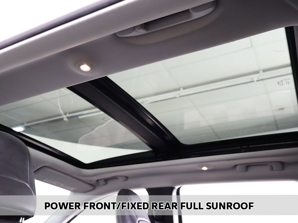 Used 2019 Jeep Cherokee Latitude Plus w/ Comfort/Convenience Group image 3