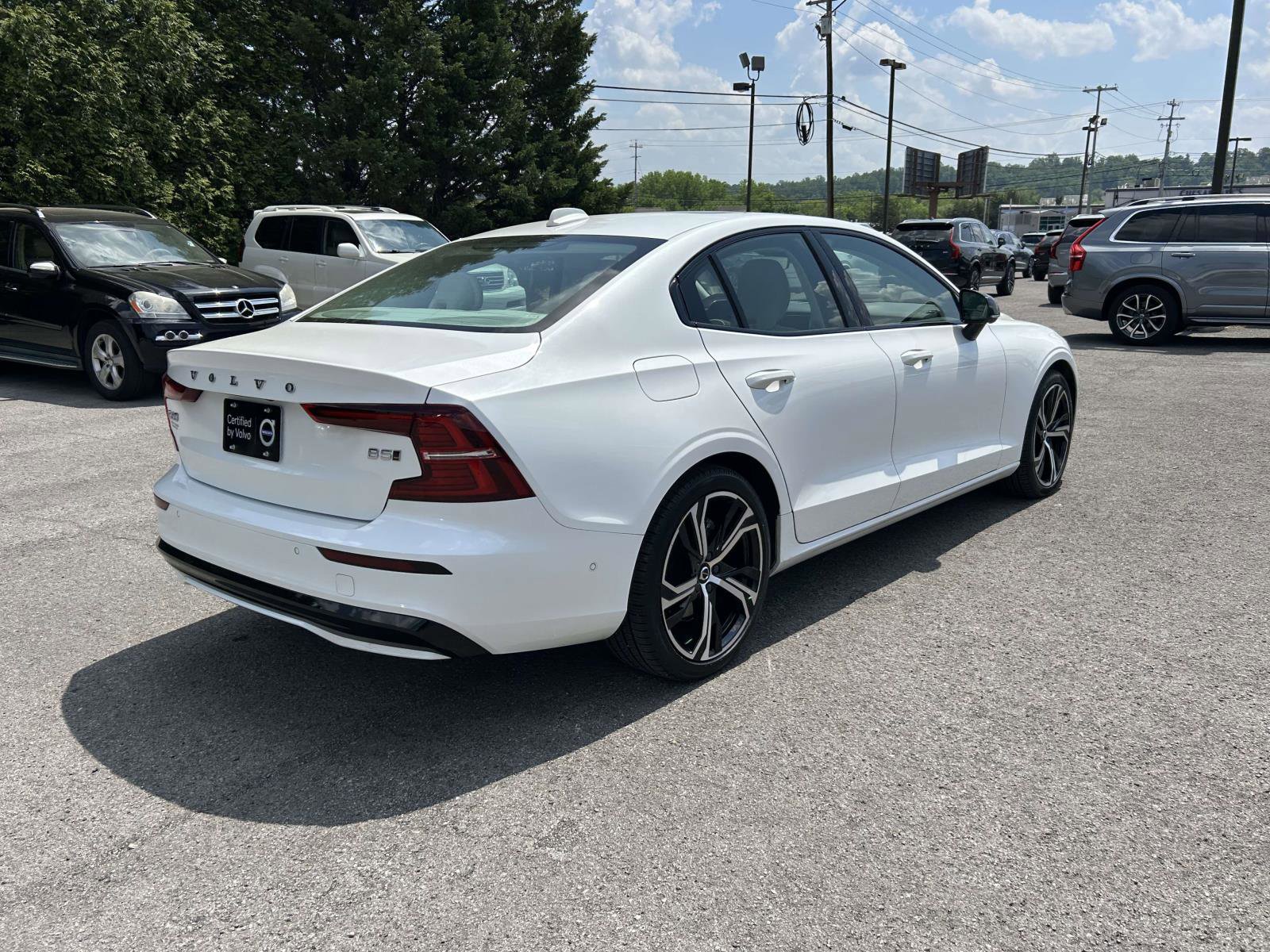 Certified 2024 Volvo S60 B5 Plus w/ Climate Package AWD/4WD image 3