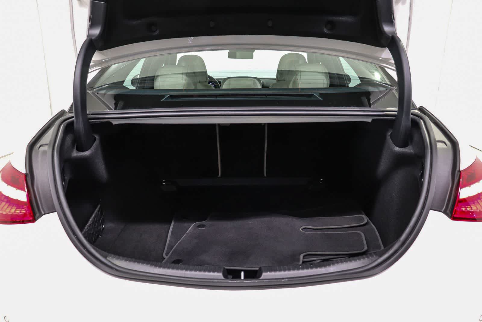 Used 2025 Mercedes-Benz C 300 Sedan image 27