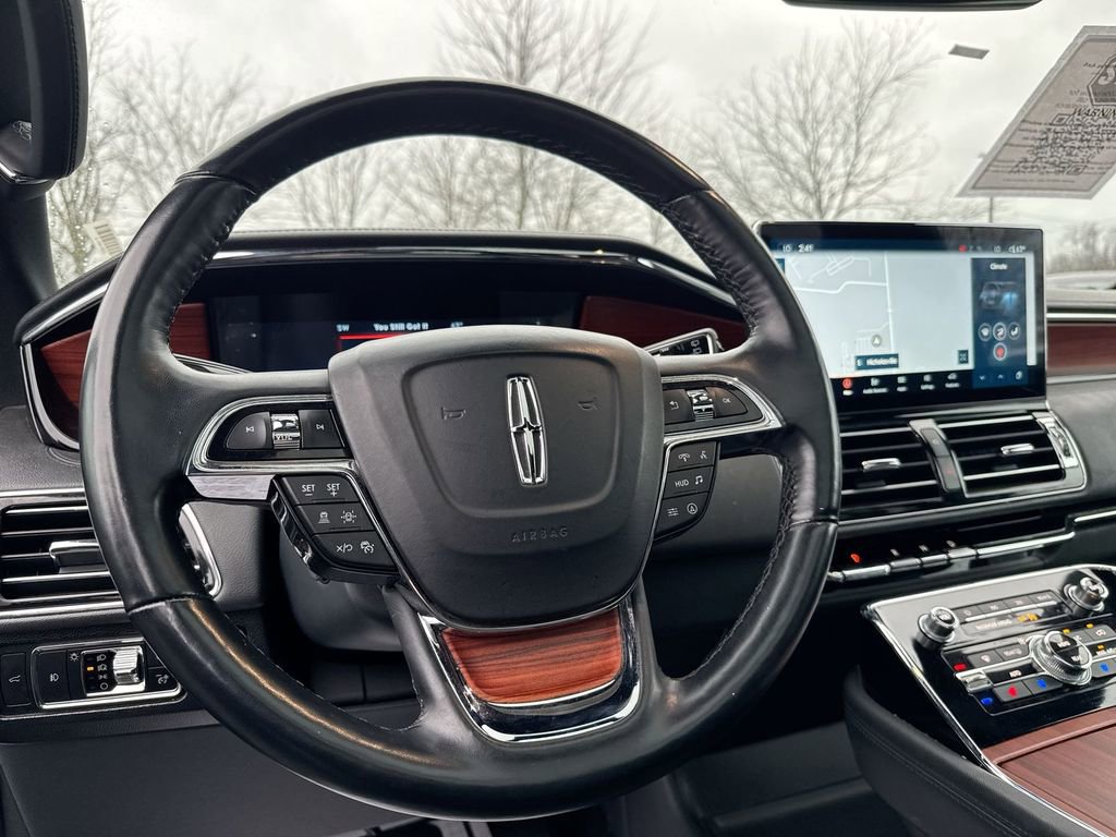 Used 2024 Lincoln Navigator Reserve image 21