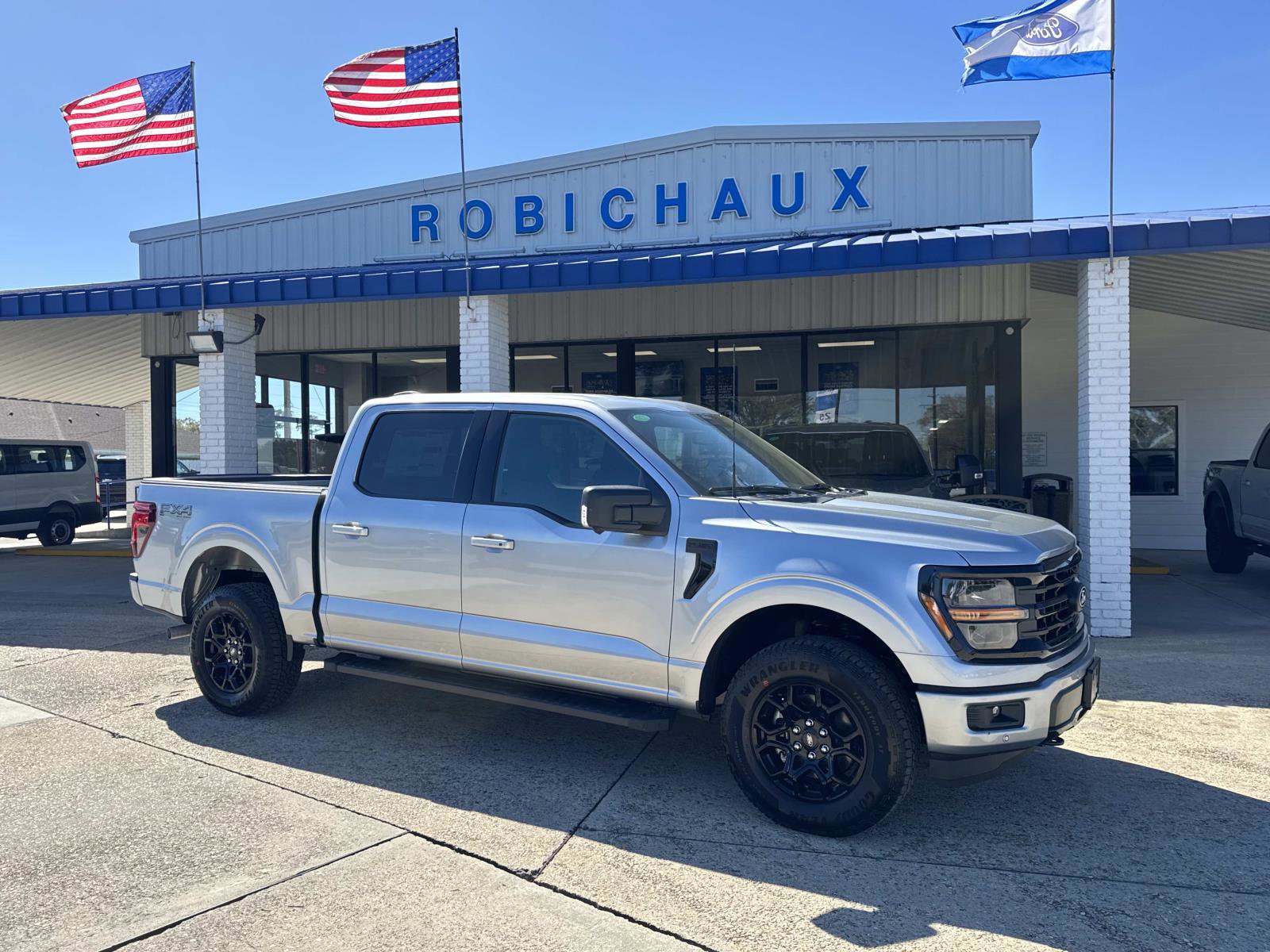 New 2026 Ford F150 XLT w/ Equipment Group 302A MID image 1