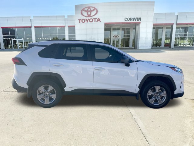 Certified 2025 Toyota RAV4 LE AWD/4WD image 6