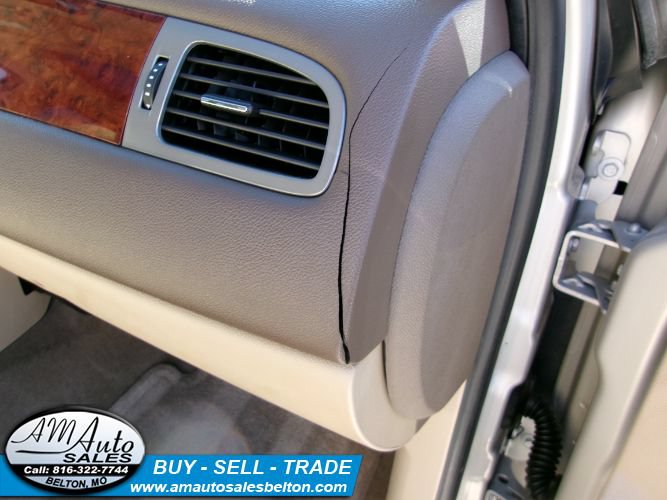 Used 2009 GMC Yukon SLT AWD/4WD image 25
