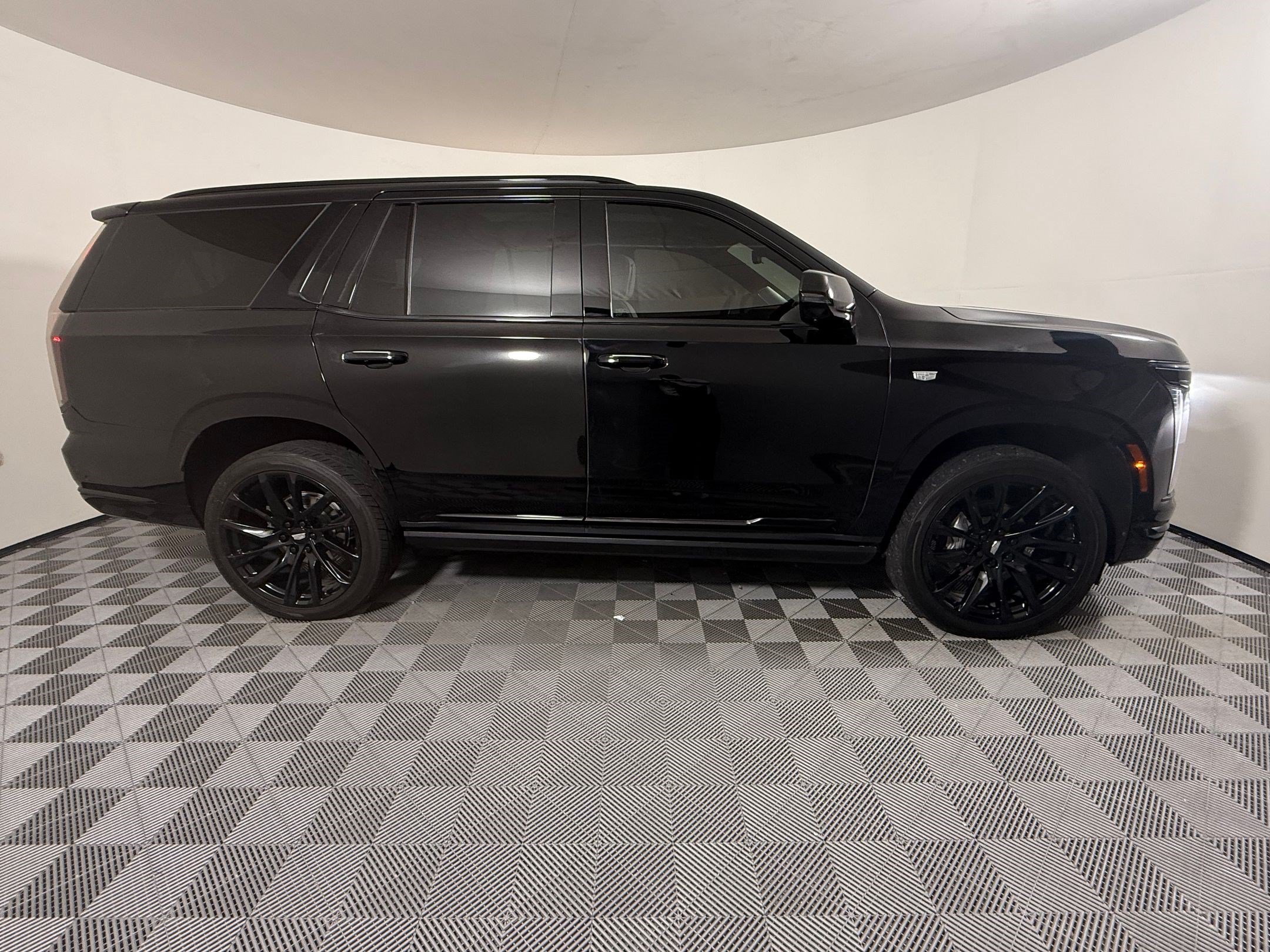 Used 2025 Cadillac Escalade Sport Platinum AWD/4WD image 8