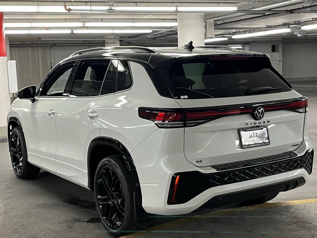 New 2026 Volkswagen Tiguan SE R-Line image 5