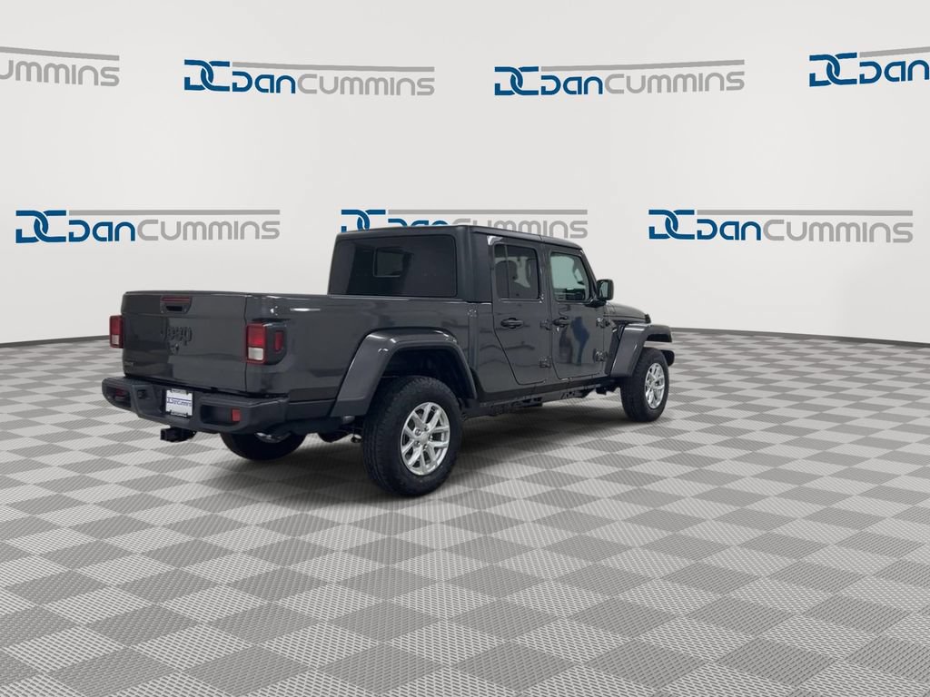 Used 2023 Jeep Gladiator Sport AWD/4WD image 8