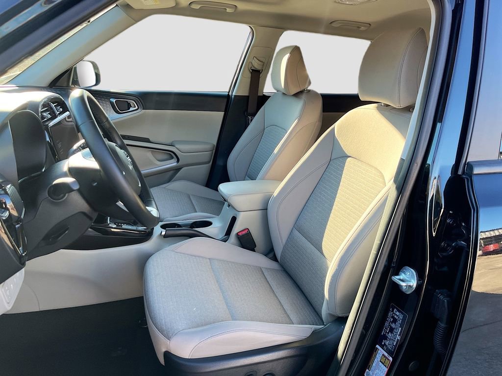 Certified 2023 Kia Soul EX image 20