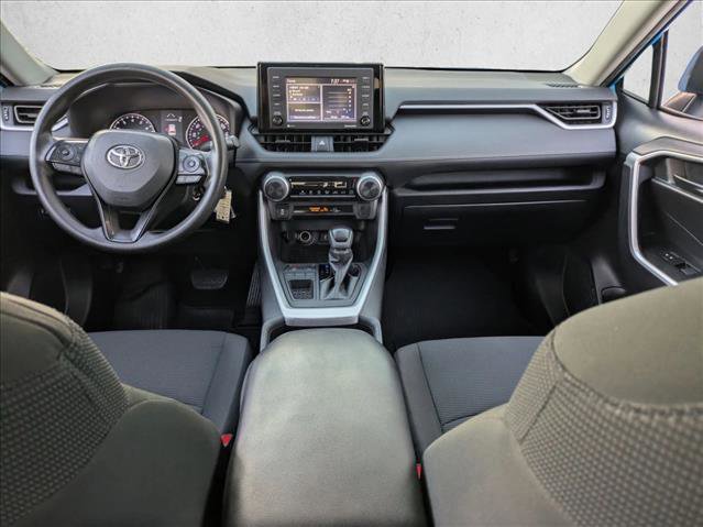 Used 2021 Toyota RAV4 LE image 16