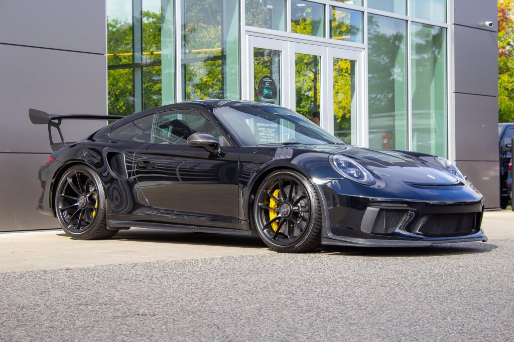 Used 2019 Porsche 911 GT3 RS w/ Weissach Package RWD image 3