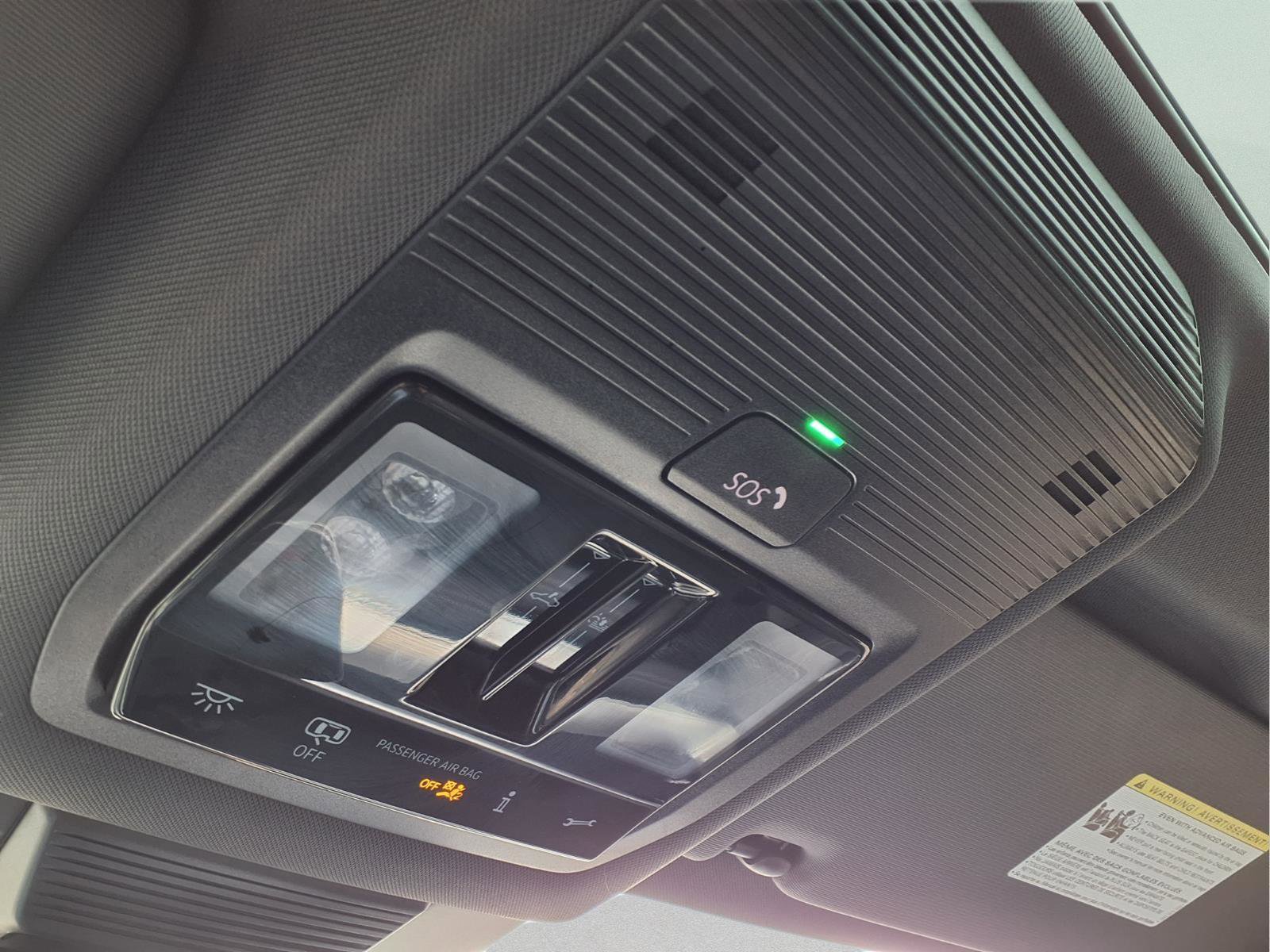 Used 2025 Volkswagen Tiguan SE R-Line image 20