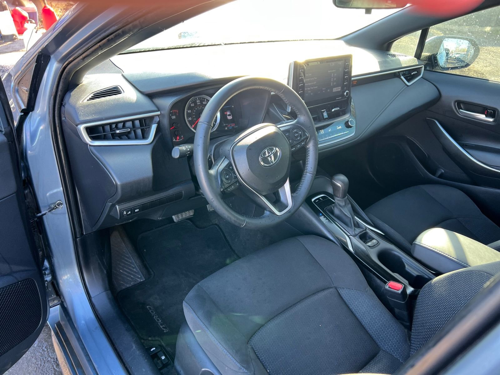Used 2021 Toyota Corolla SE image 18