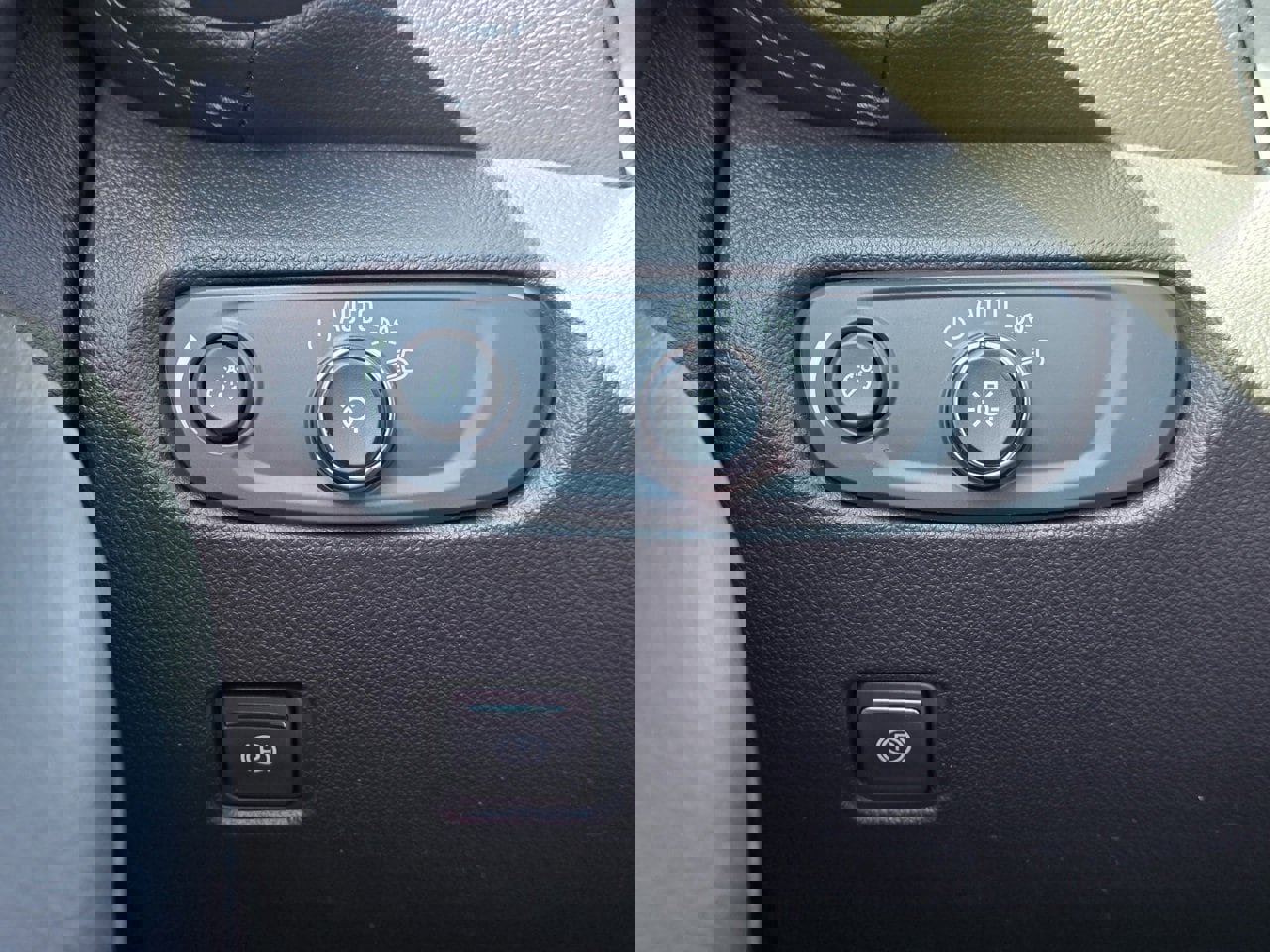 Used 2022 Chevrolet Blazer LT image 24