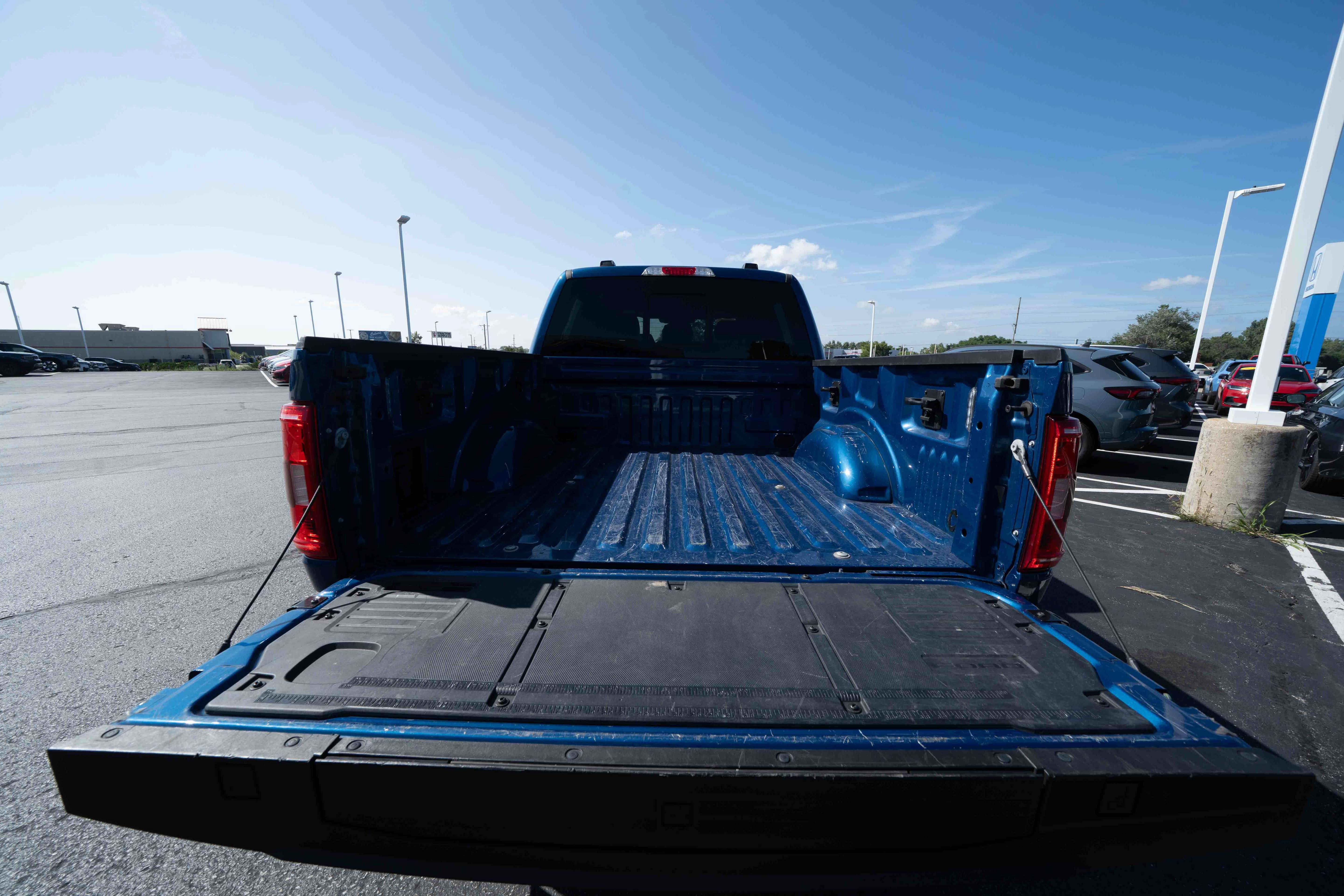 Used 2022 Ford F150 XLT w/ Equipment Group 302A High AWD/4WD image 26