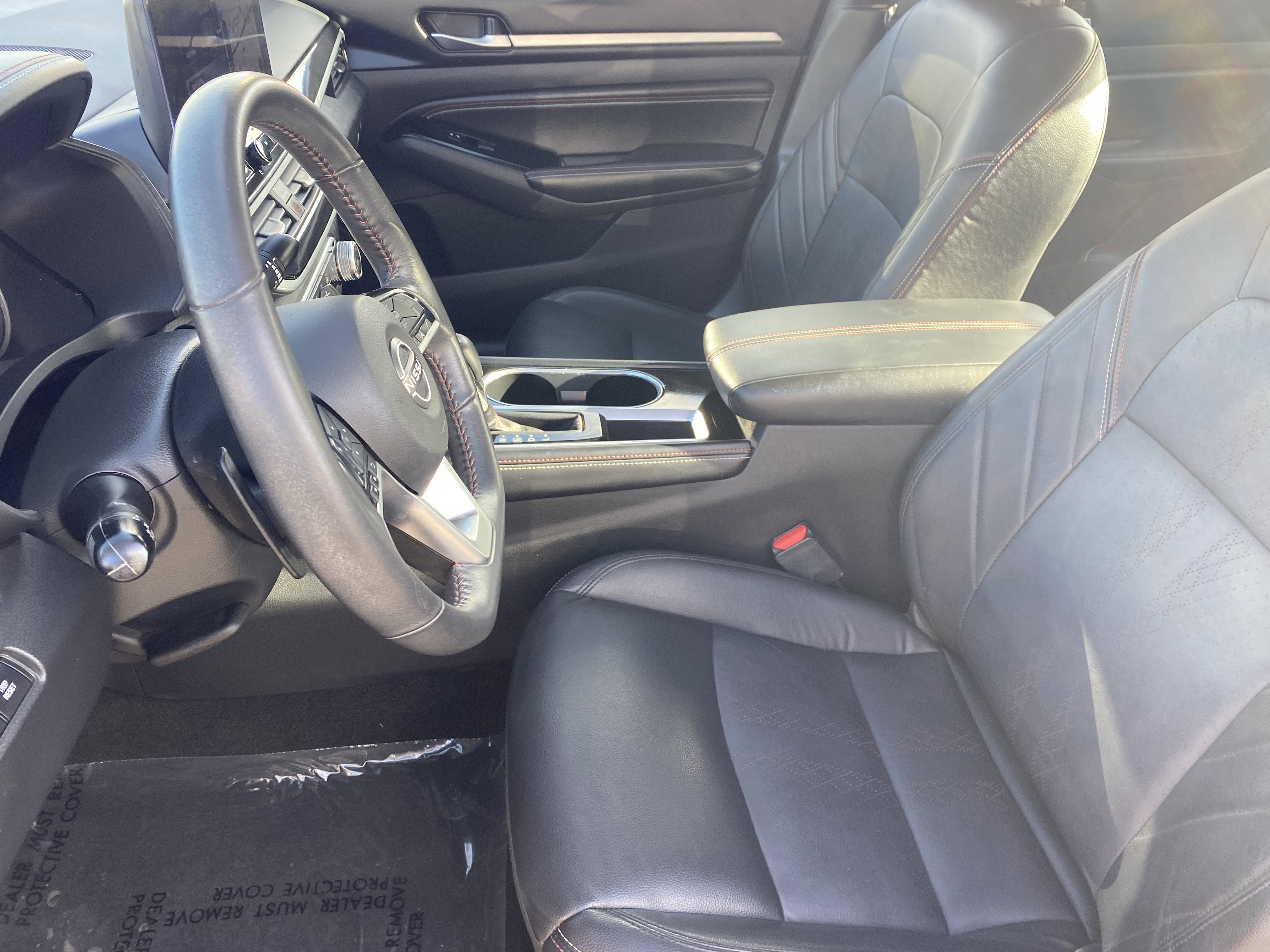 Used 2023 Nissan Altima 2.5 SR w/ SR Premium Package image 17