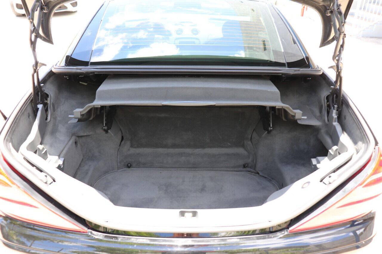 Used 2005 Mercedes-Benz SL 600 image 28
