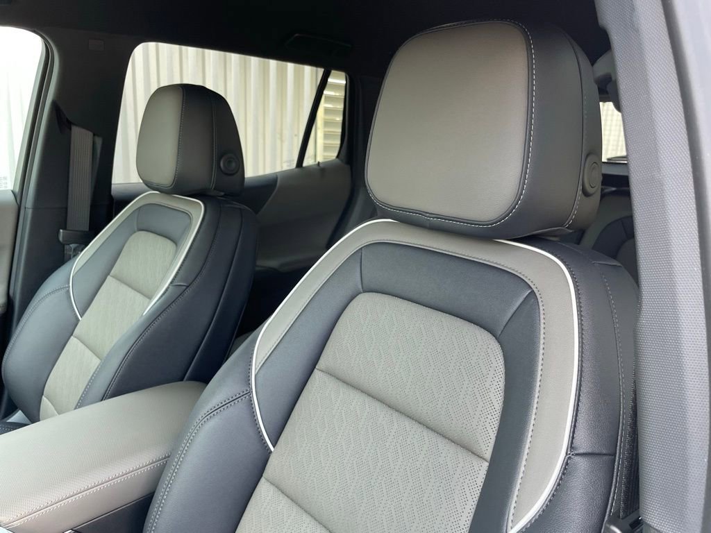 New 2026 Chevrolet Equinox LT w/ Convenience Package II image 24