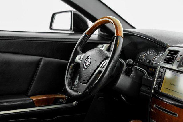 Used 2006 Cadillac XLR RWD image 11