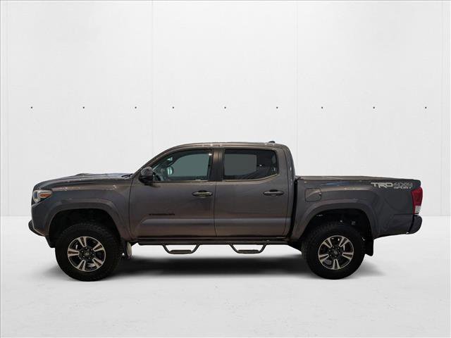 Used 2019 Toyota Tacoma TRD Sport image 9