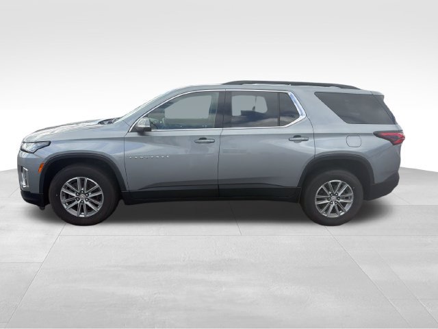 Used 2023 Chevrolet Traverse LT w/ Rear Camera Mirror Package AWD/4WD image 2