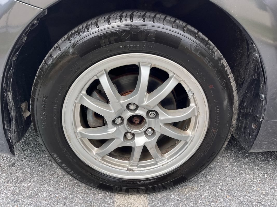 Used 2016 Toyota Prius V Two FWD image 18