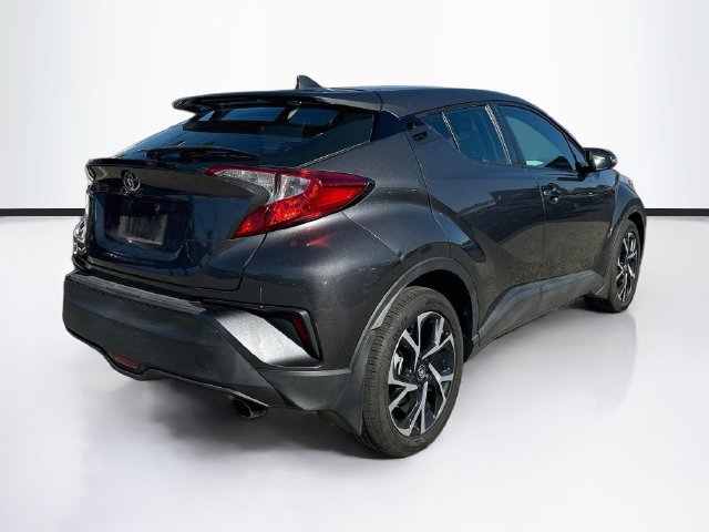 Used 2018 Toyota C-HR XLE FWD image 9