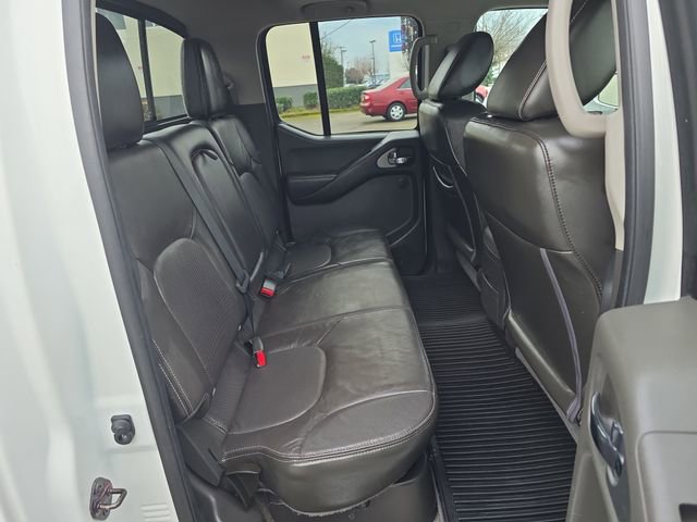 Used 2015 Nissan Frontier PRO-4X w/ Pro-4x Luxury Package image 12