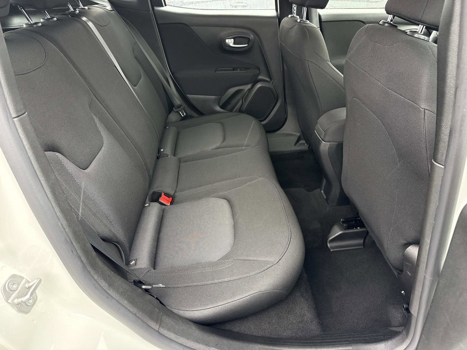 Used 2020 Jeep Renegade Sport FWD image 21