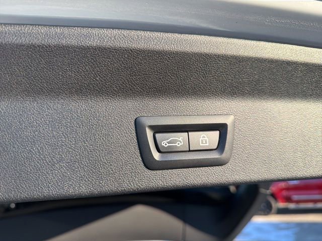 Used 2021 BMW X3 xDrive30i w/ Premium Package image 21