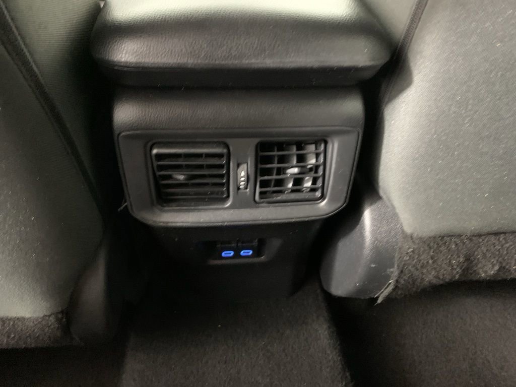 Used 2022 Toyota RAV4 XLE image 31