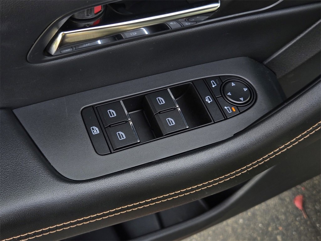 Certified 2025 MAZDA CX-70 Plug-In Hybrid w/ Premium Plus image 12