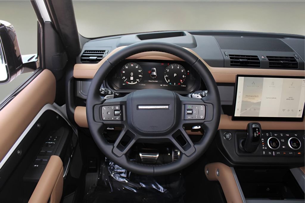 Used 2025 Land Rover Defender 110 V8 image 14
