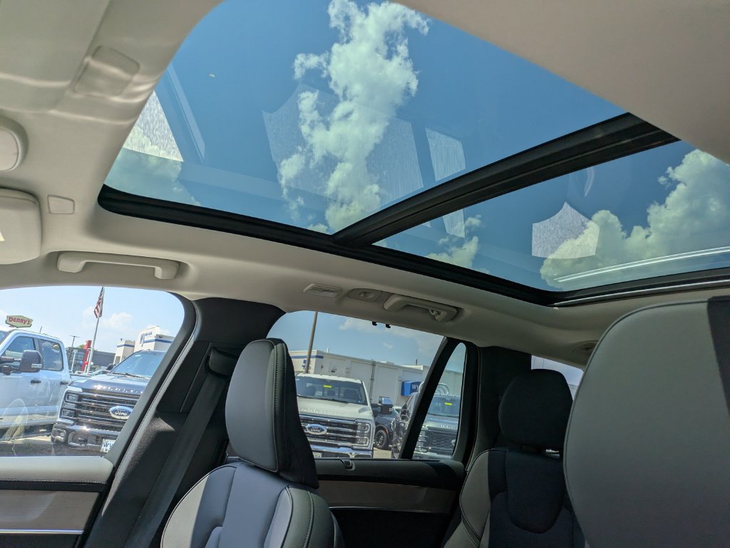 New 2027 Volvo XC90 B6 Plus AWD/4WD image 19