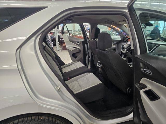 Used 2018 Chevrolet Equinox LS FWD image 11