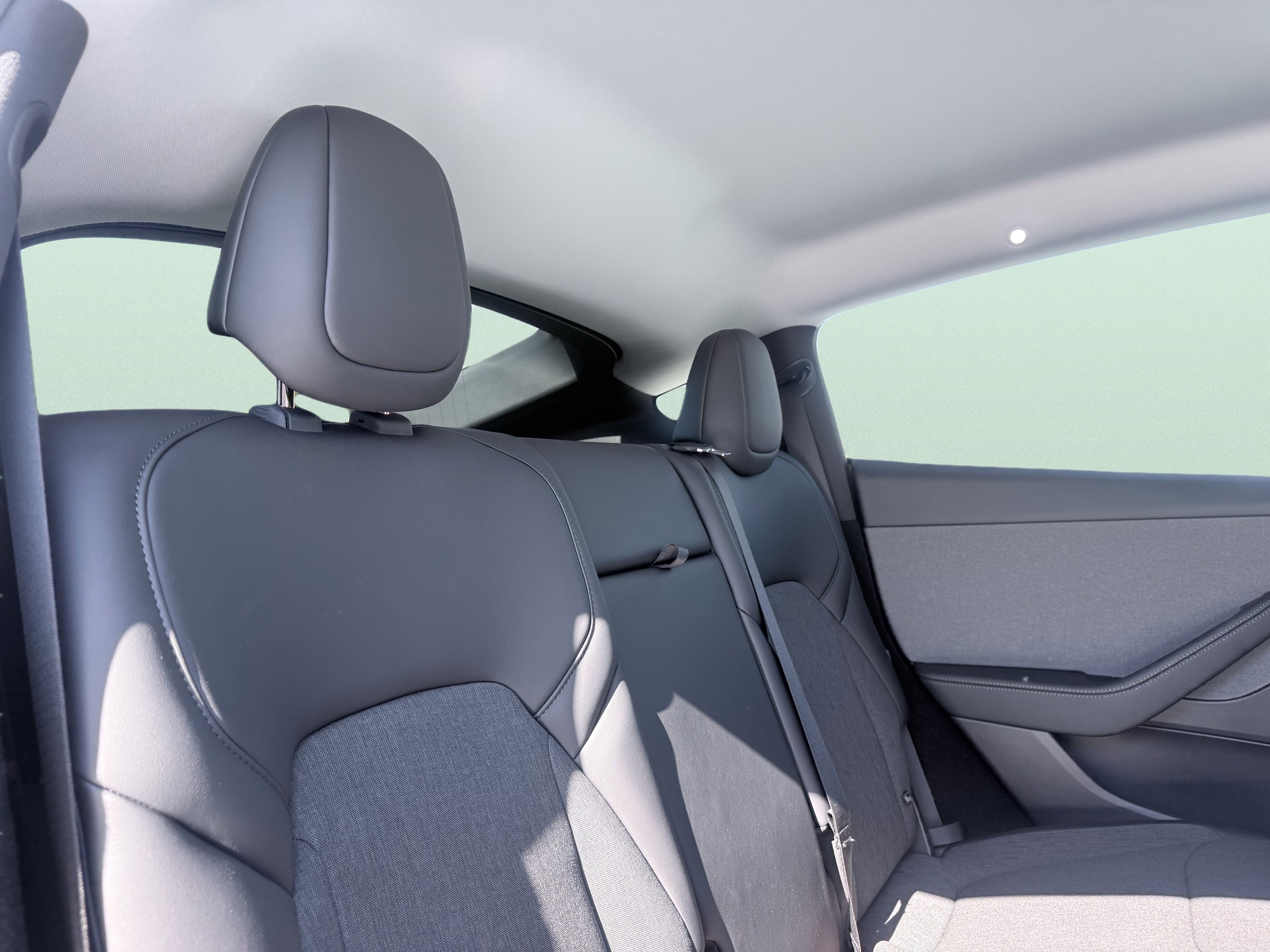 Used 2026 Tesla Model Y 2WD image 42