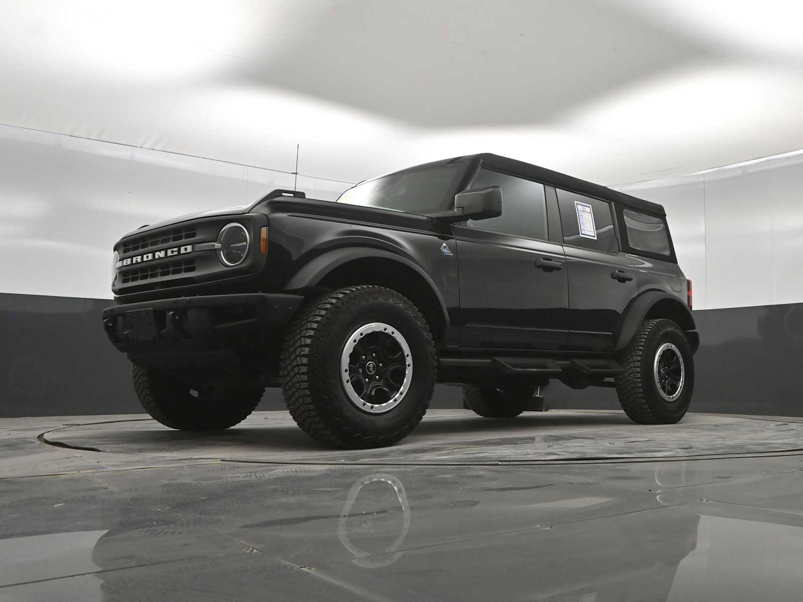 Used 2024 Ford Bronco Black Diamond w/ Sasquatch Package AWD/4WD image 35