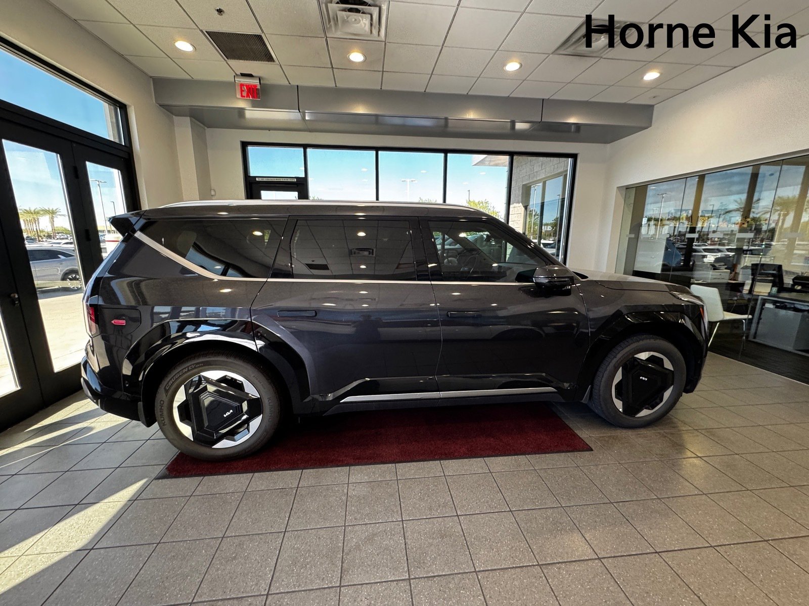 New 2026 Kia EV9 Land image 3
