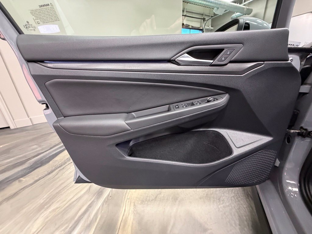 Used 2022 Volkswagen GTI Autobahn FWD image 55