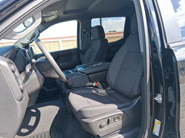 Used 2025 Chevrolet Silverado 1500 Custom Trail Boss w/ Dark Appearance Package AWD/4WD image 14